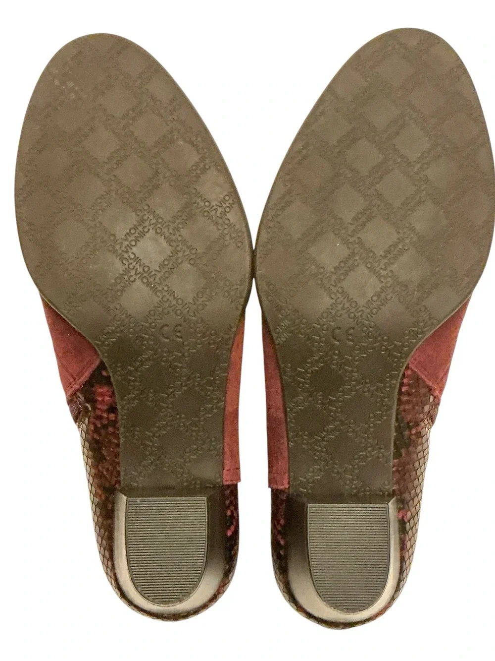 VIONIC Naomi Burgundy Suede Snakeskin Ankle Boots Size 7.5